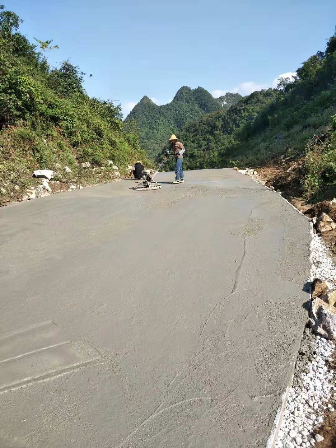 贵州道路建设施工